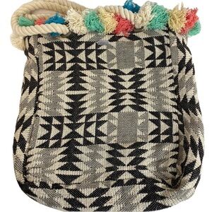 ROXY Pom Pom Aztec Dreamscape Purse Tote Beach Vacation Bag Woven